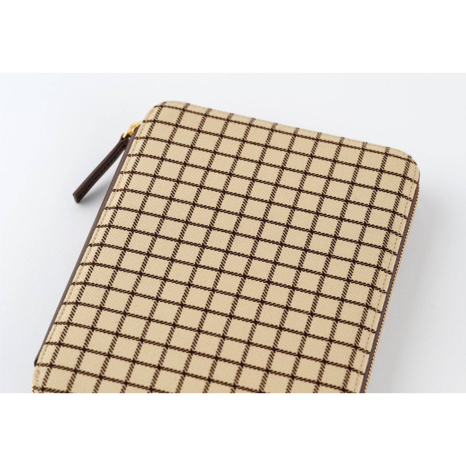 Taut Zipped (Cafe au Lait Plaid) [A5]