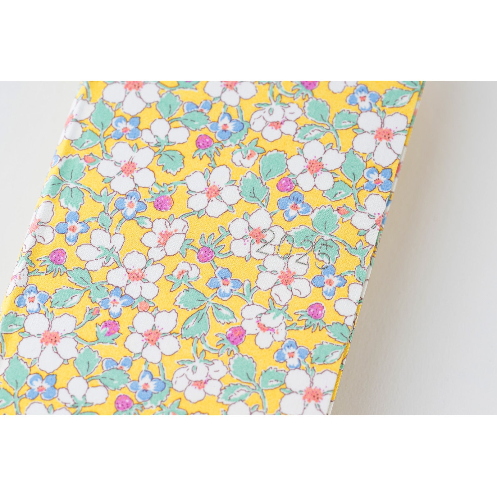 Liberty Fabrics: Paysanne Blossom [ENG/Tall & Slim/Jan Start]