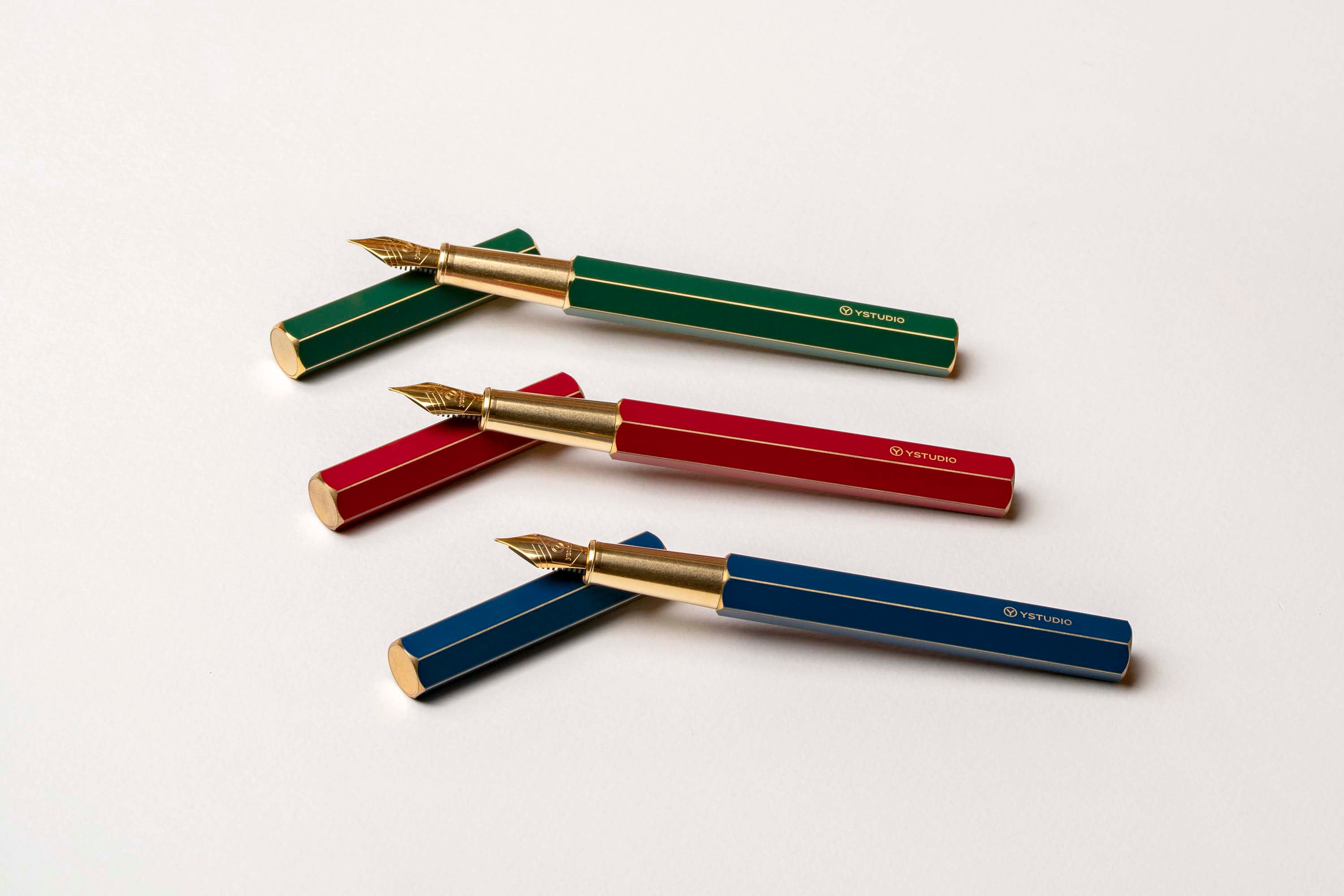 Classic Revolve Fountain Pen (Red F)